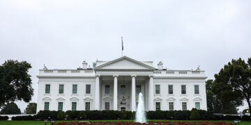 03 October 2024, USA, Washington: View of the White House. Photo: Valerie Plesch/dpa