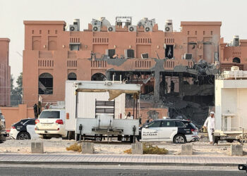A damaged building, following an Israeli attack on Hamas leaders, according to an Israeli official, in Doha, Qatar, September 9, 2025. REUTERS/Ibraheem Abu Mustafa