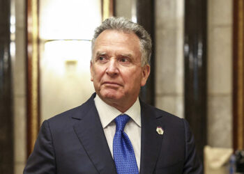 U.S. Middle East envoy Steve Witkoff walks to an interview after participating in a meeting with U.S. Secretary of State Marco Rubio, U.S. National Security Advisor Mike Waltz, Russian Foreign Minister Sergei Lavrov and Russian President Vladimir Putin's foreign policy advisor Yuri Ushakov, at Diriyah Palace, in Riyadh, Saudi Arabia, Tuesday, Feb. 18, 2025. (Evelyn Hockstein/Pool Photo via AP)

Саудовская Аравия. Эр-Рияд. Специальный посланник президента США по Ближнему Востоку Стив Уиткофф после встречи с главой МИД РФ Сергеем Лавровым и помощником президента РФ по внешней политике Юрием Ушаковым. AP/TASS