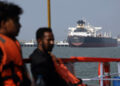 epa12813807 The Liberiaflagged tanker Shenlong, carrying crude oil from Saudi Arabia to India via the Strait of Hormuz, arrives at Mumbai Port in Mumbai, India, 12 March 2026. Iran has allowed Indian oil tankers to pass through the Strait of Hormuz following diplomatic talks between External Affairs Minister S. Jaishankar and his Iranian counterpart Abbas Araghchi.  EPA/DIVYAKANT SOLANKI